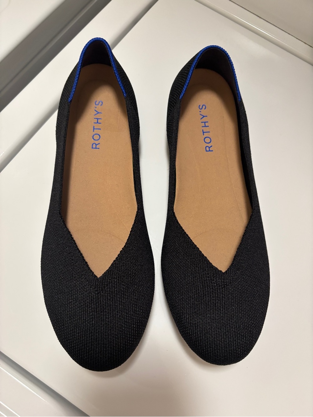 Like new Rothy's Black Women's Ballet Flats - Slip-On Comfort